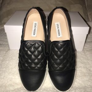 Steve Madden slip ons size 8